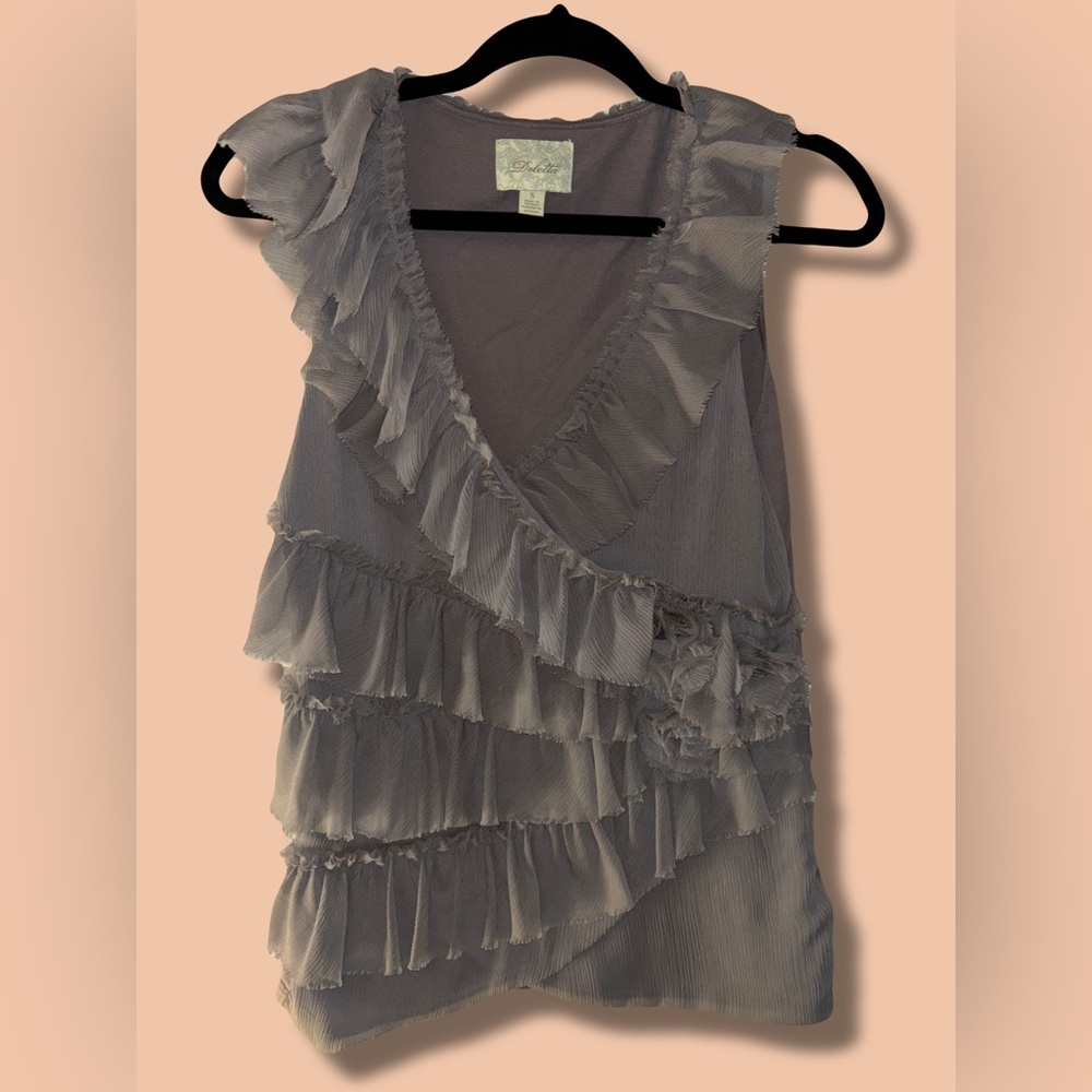 Vintage Deletta Ruffled Sleeveless Blouse